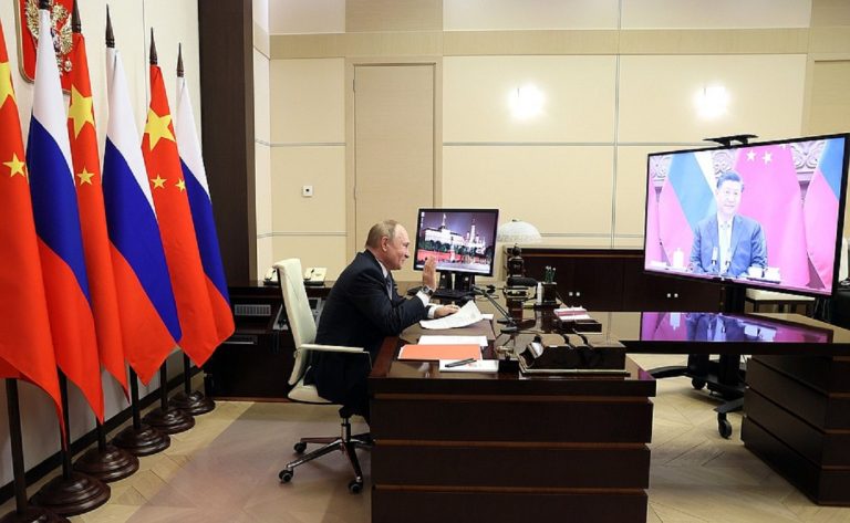 Vladimir Putin și Xi Jinping și-au afișat relația „model”. Liderul de la Kremlin vine la JO de la Beijing
