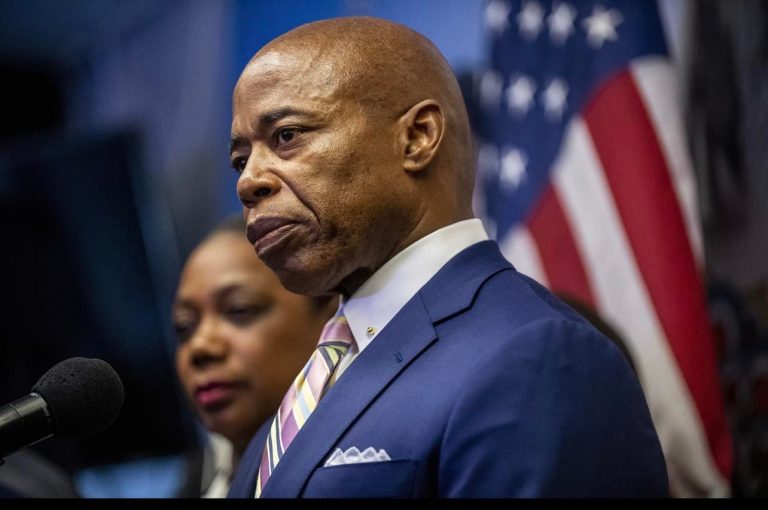 Fost delincvent, fost polițist, primarul afro-american al New York-ului a depus jurământul