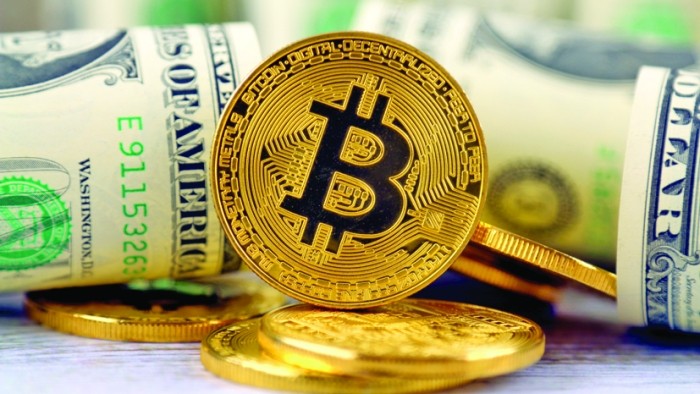 Criptomondele,”caz de prostie”: va atinge Bitcoin 100.000 de dolari în acest an?