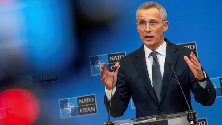 NATO îl avertizează pe Putin: Ucraina are „dreptul să se apere”, „costuri semnificative” pentru Rusia în caz de confruntare