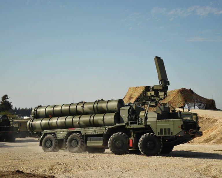 India începe desfășurarea sistemelor S-400 cumpărate din Rusia