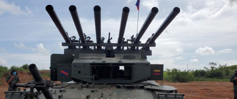 Tanc cu șase tunuri. Singura armată din lume care-l are (FOTO/VIDEO)