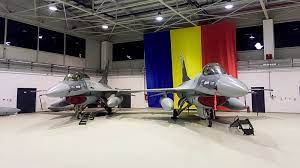 F-16 Fighting Falcon şi MiG-21 LanceR