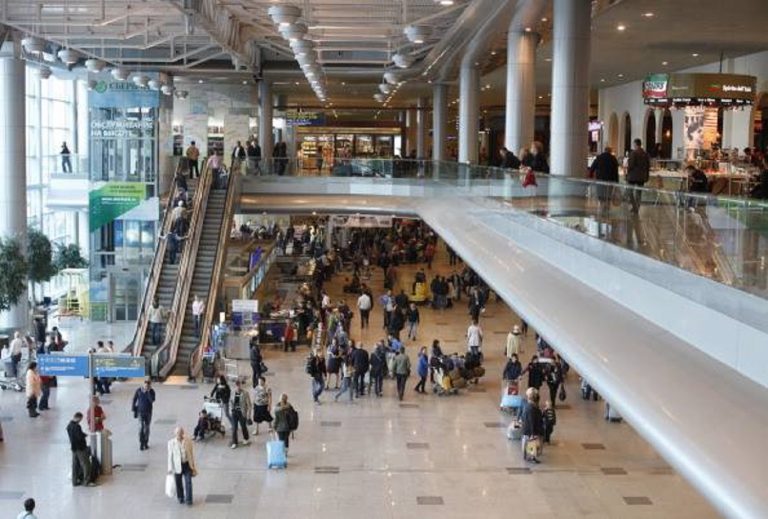RĂZBOI ÎN UCRAINA. Rusia își închide spațiul aerian pentru peste 30 de țări europene