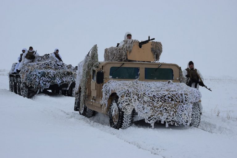 RĂZBOI ÎN UCRAINA. Kievul a trimis 120.000 de soldați în Donbas! S-a dat alerta în toate marile cancelarii