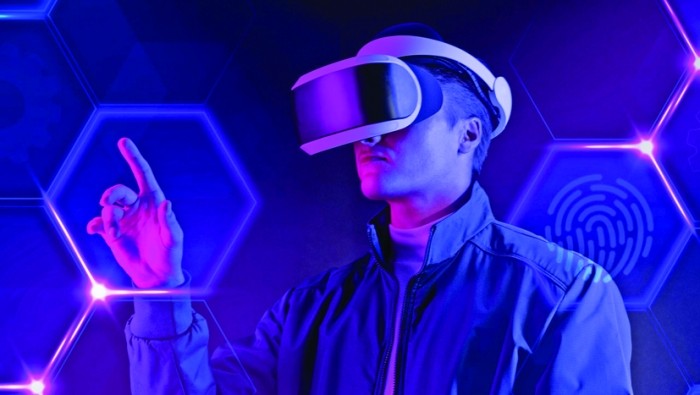 Nebunia Metaverse va cântări 800 de miliarde de dolari
