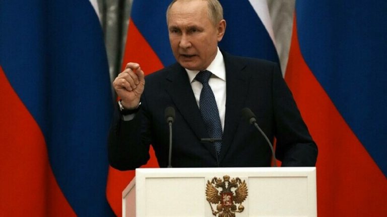 RĂZBOI ÎN UCRAINA. SUA atacă pușculița lui Putin. Rusia, decuplată de finanțele mondiale