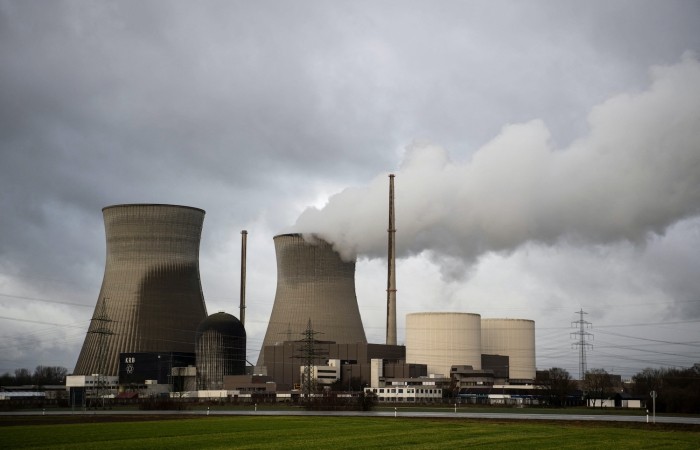 Europa pierde centralele nucleare tocmai când are nevoie de energie