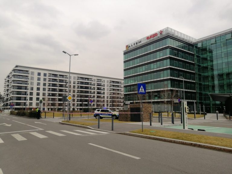 UPDATE. Alertă cu bombă într-o clădire din Capitală, în care se află sediul unui post de radio!