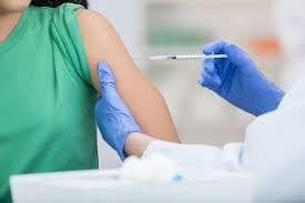 Începutul lunii februarie aduce vaccinare anti-COVID obligatorie în Austria. Ce amenzi riscă persoanele care refuză