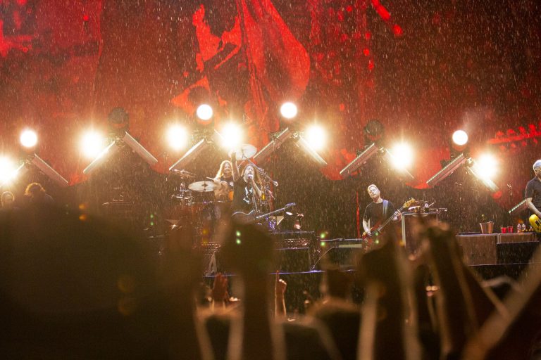 Șocant! Primele date din ancheta morții bateristului trupei Foo Fighters. Ce indică analiza toxicologică!