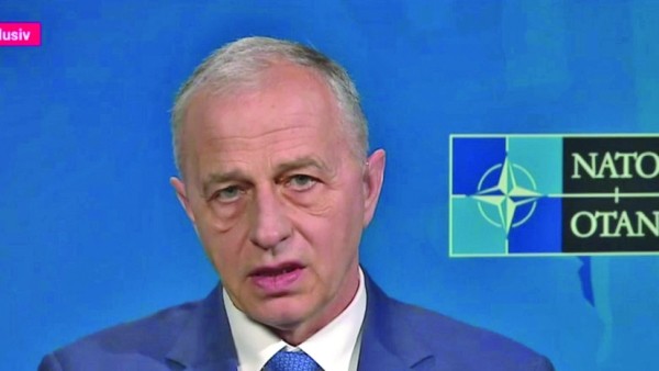 ”Prostănacul” lovește din nou: Nu avem Grup de luptă NATO!