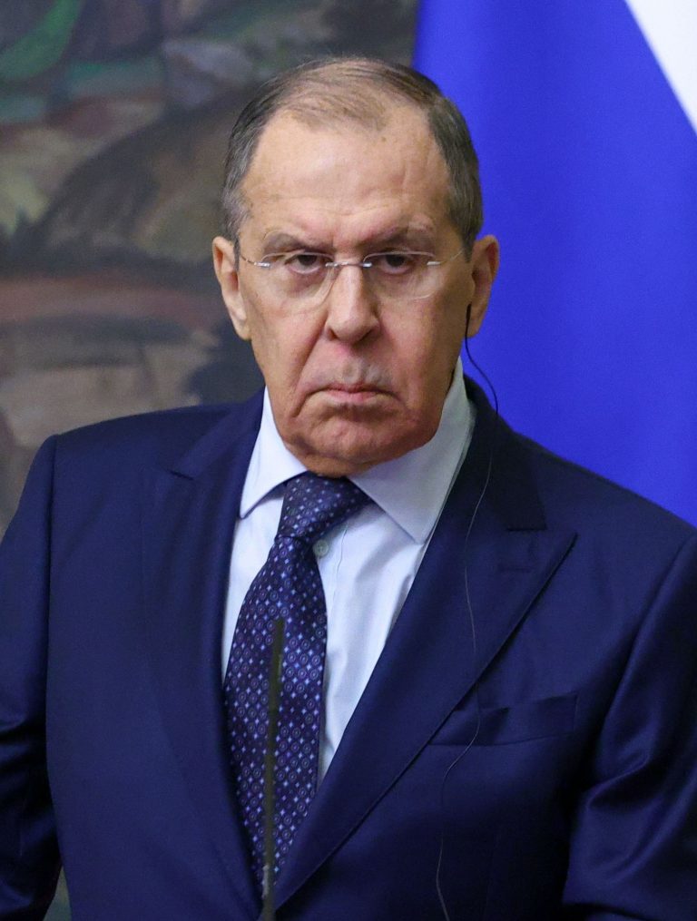 Rusia: „Orice transport de arme spre Ucraina devine o țintă” / Putin amenință țările NATO / România, vizată