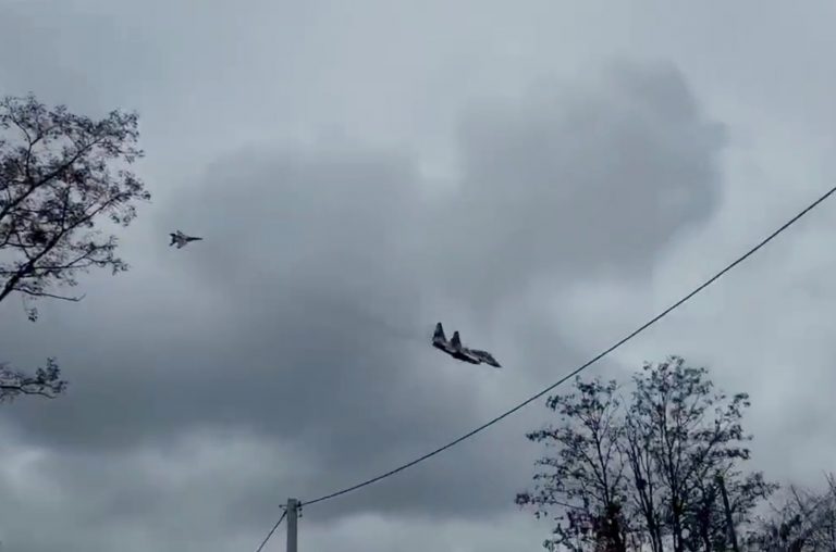 Capcane, secrete și „dogfights” / Cum rezistă piloții ucraineni în fața rușilor (VIDEO)