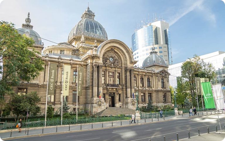 Calea Victoriei și alte bulevarde din București devin zone pietonale, în weekenduri. Se reia proiectul „Străzi deschise”. Află de când!