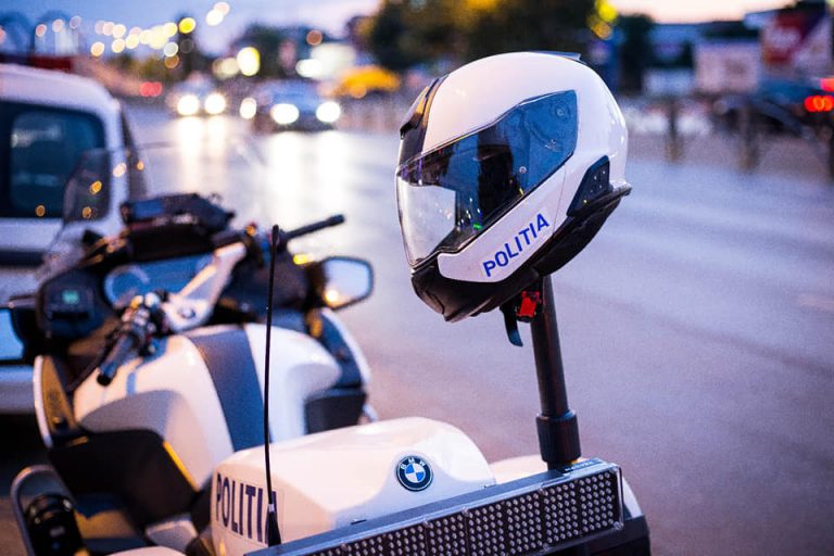 Un nou ŞOC pentru şoferi: poliţiştii le vor lua bani fără număr