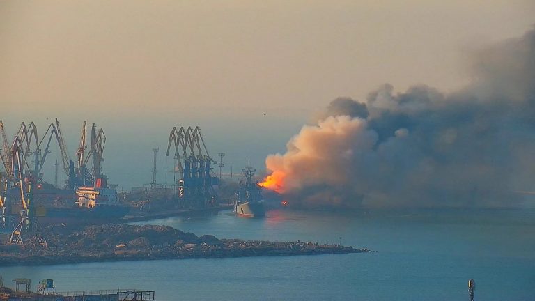 Rusia strânge lațul în jurul Mării Azov, poartă către Marea Neagră / Sufocarea Ucrainei prin sud