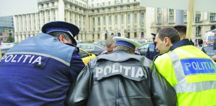 Polițiștii vor primi majorări cât voucherele de hrană pentru săraci