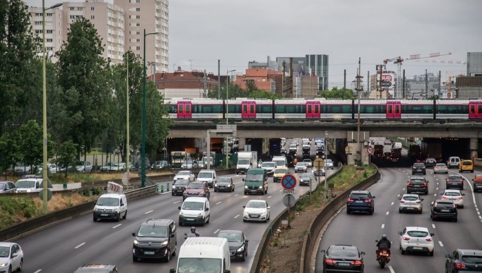 „Este un iad aici!” Capitala europeană a zgomotului încearcă să reducă volumul