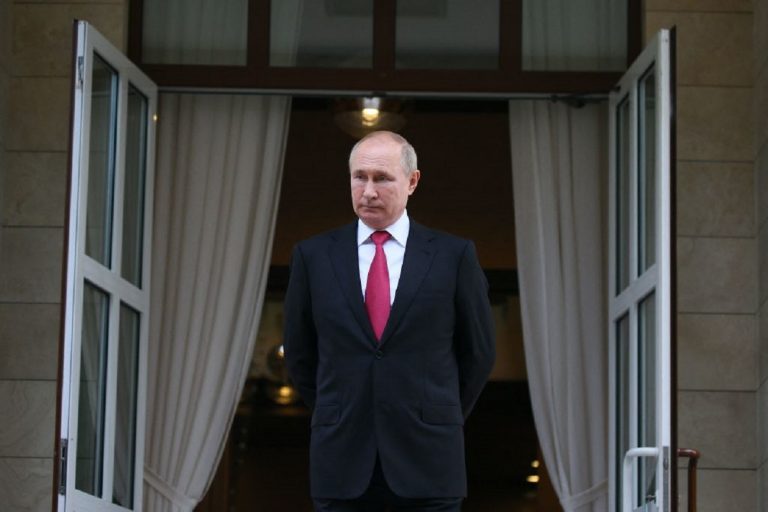 UE se bâlbâie cu sancțiuni împotriva Rusiei / Putin rămâne cu arma strategică