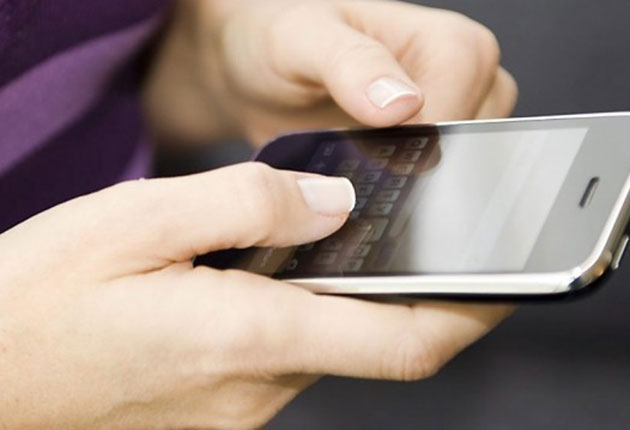 Circulă o nouă escrocherie. Cum eşti păcălit cu prelungirea abonamentului la telefon