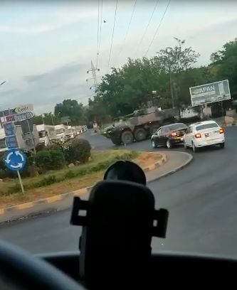 Coloană de vehicule militare poloneze, filmate lângă Brăila! România, pregătiri de război?! – VIDEO