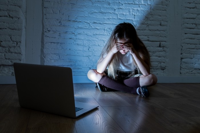Abuzul sexual asupra copiilor. Un milion de imagini, amprentate digital și blocate online