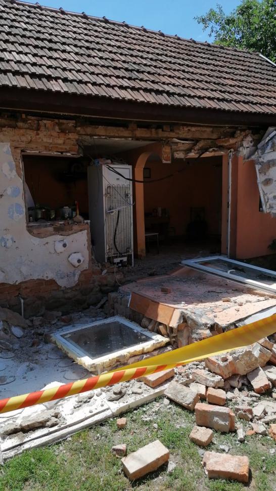 Copil de 5 ani, rănit după ce o butelie a explodat! Intervenție urgentă a salvatorilor