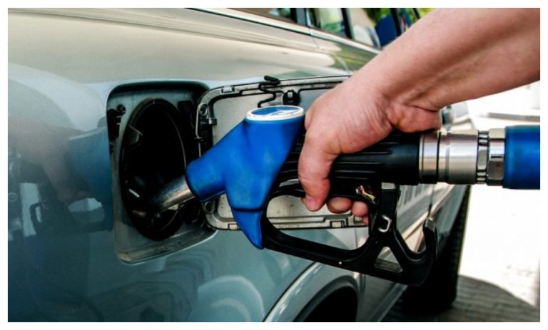 Prețul unui litru de carburant în România, aproape cât în Germania