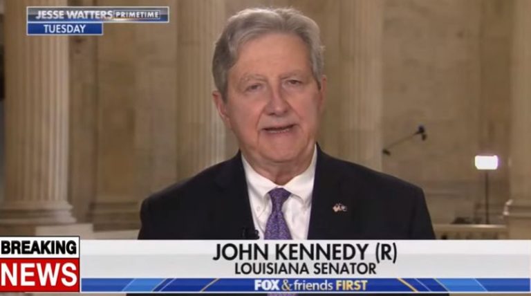 Senatorul John Kennedy, VIRAL pe Internet. „În America, benzina e atât de scumpă încât e mai…” – VIDEO
