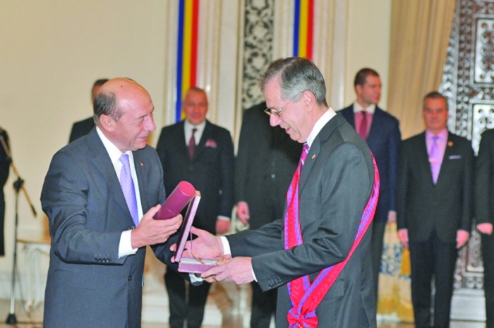 2012_11_28_basescu-mark_gitenstein - Ziarul National