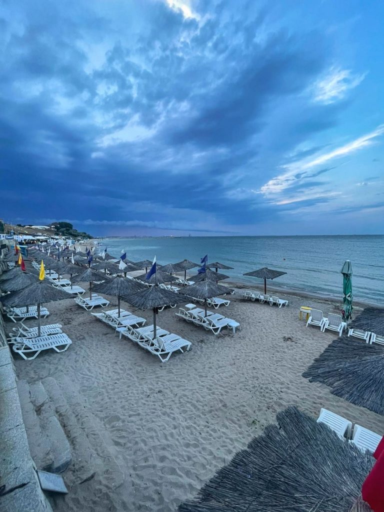 Sondaj. Peste un sfert dintre români nu au în plan să plece în vacanță în acest an. Ce buget alocă, totuși, cei care plănuiesc să meargă în concediu