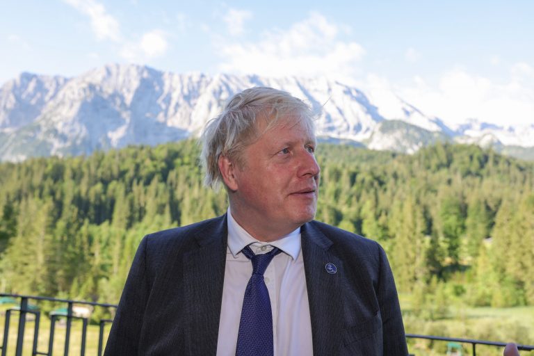 UPDATE Boris Johnson, așteptat să facă, joi, marele ANUNȚ despre DEMISIE! 42 de membri ai Cabinetului și-au dat demisia!