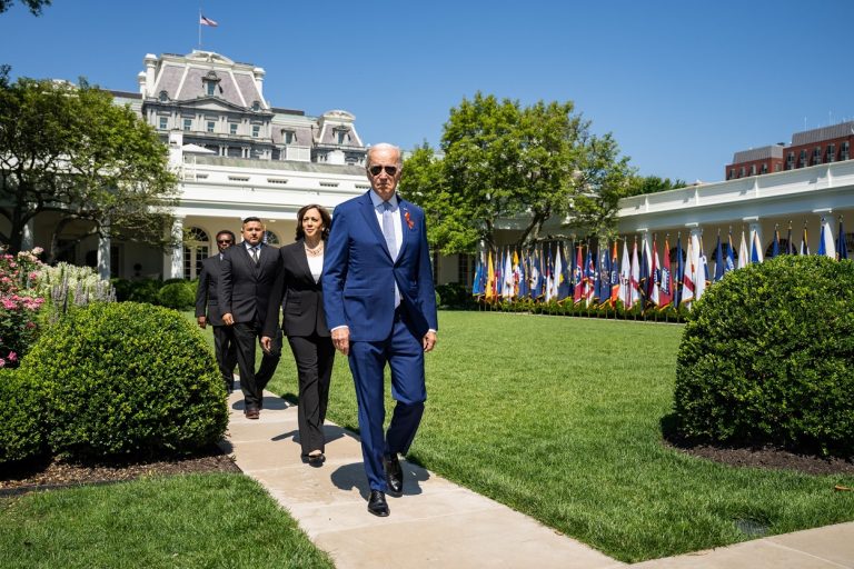 Cine vrea să-i ia locul lui Joe Biden? Deja a început bătălia pentru Casa Albă
