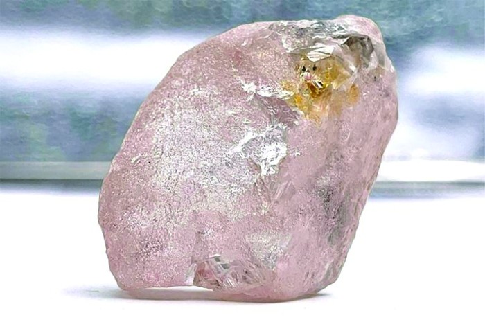Trandafirul din Lulo, cel mai mare diamant extras în ultimele 3 secole