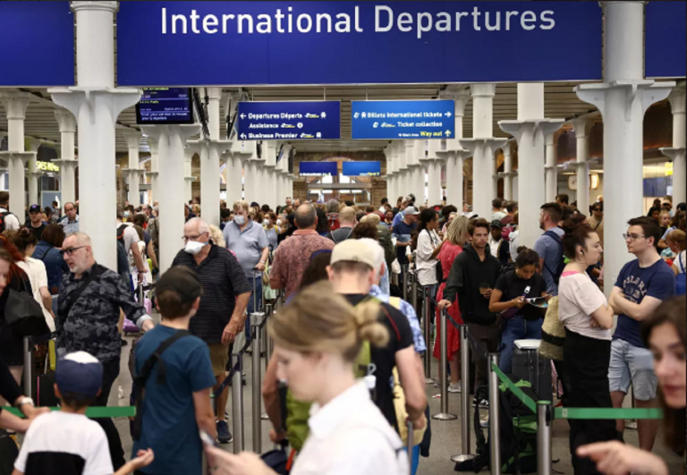 Sfârșitul privilegiilor pentru europeni. Marea Britanie va impune o autorizație electronică de călătorie