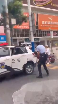 Înfiorător! Trei morți și mai mulți răniți, într-un atac la o grădiniță din China – VIDEO