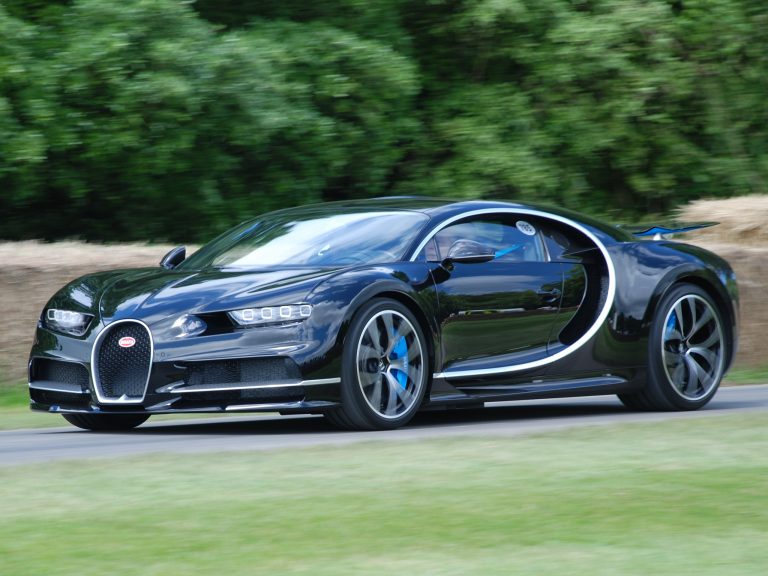 Viitorul Bugatti, un hibrid de 2000 cai putere?