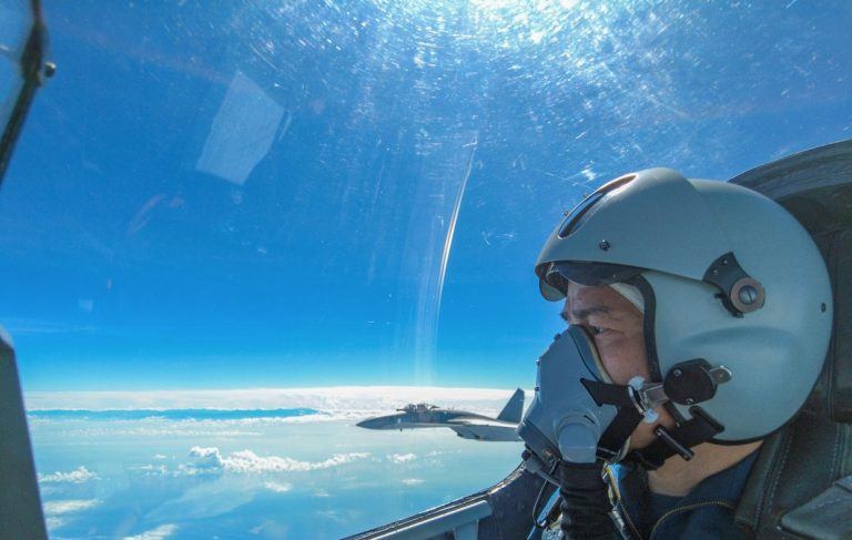 Manevrele militare din jurul Taiwanului, o „diversiune” a Chinei. Ce „bombă” ascunde acasă Xi Jinping