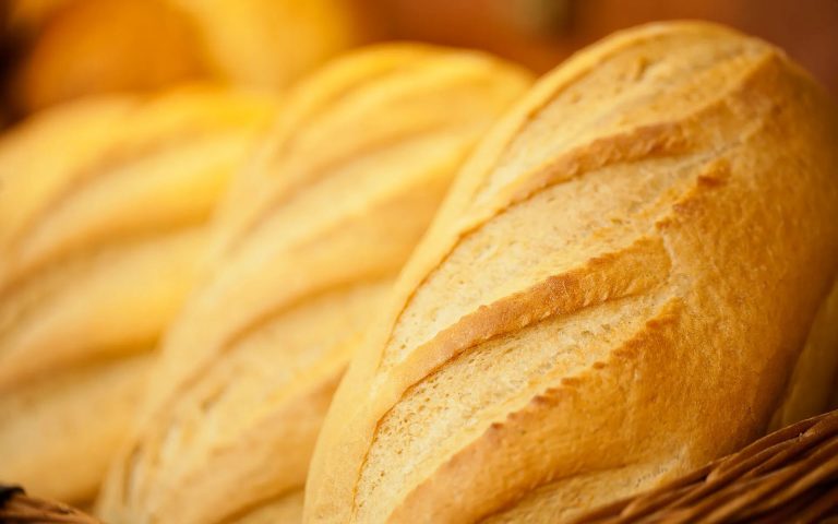 Se scumpește pâinea? Ce spune un expert, după ce l-a auzit pe ministrul Daea: „Absolut niciun motiv nu există astăzi, din punct de vedere financiar, ca…”- VIDEO