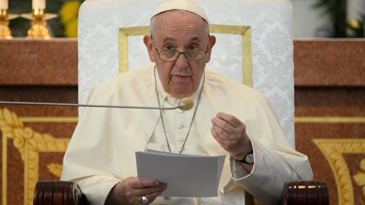 Va fi prezent Papa Francisc la funeraliile Reginei Elisabeta a II-a? Anunț de ultimă oră de la Vatican