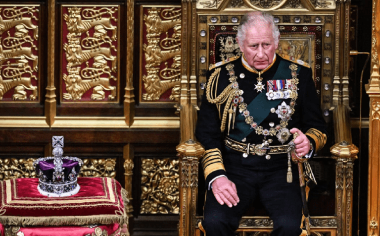 Charles al III-lea, proclamat oficial noul suveran al Marii Britanii / Ceremonia a inclus o premieră în istoria Regatului