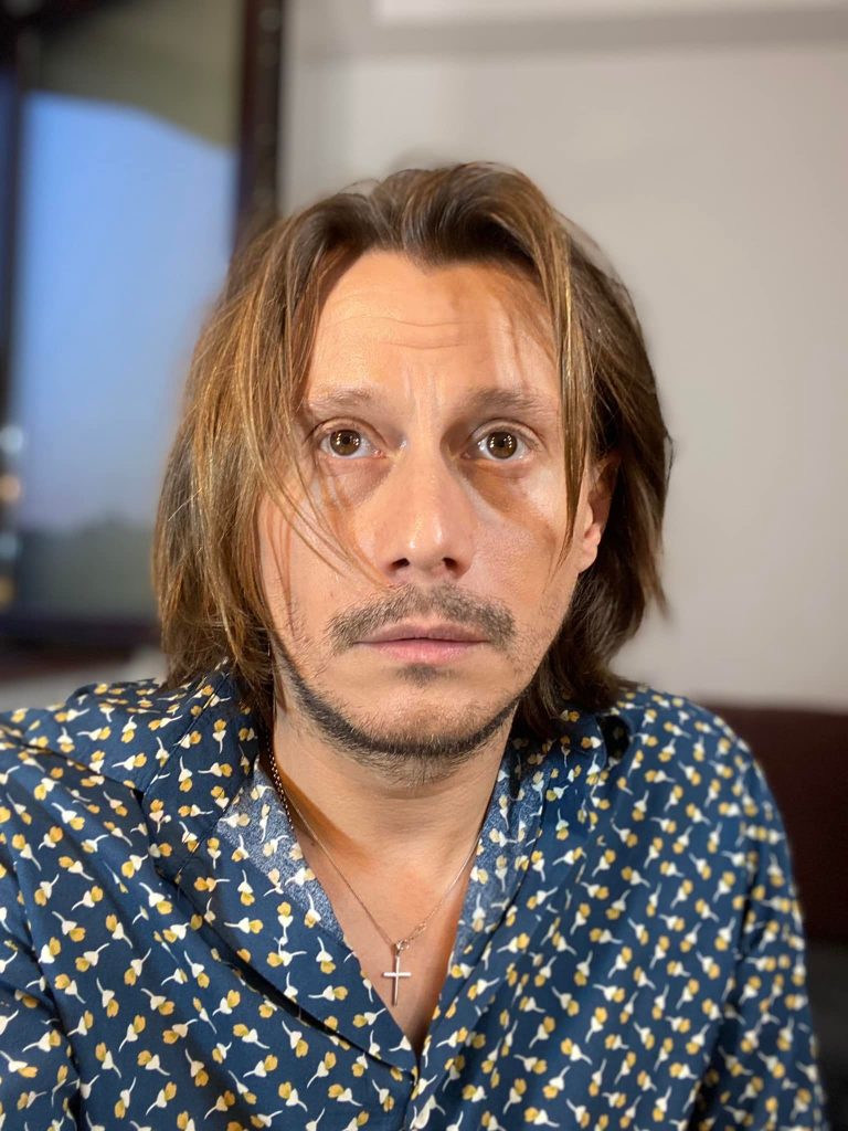 SUMĂ ȘOC! Actorul Marius Manole, „lovit” de factura primită de la Enel: „Cred că plătesc pentru Casa Poporului”