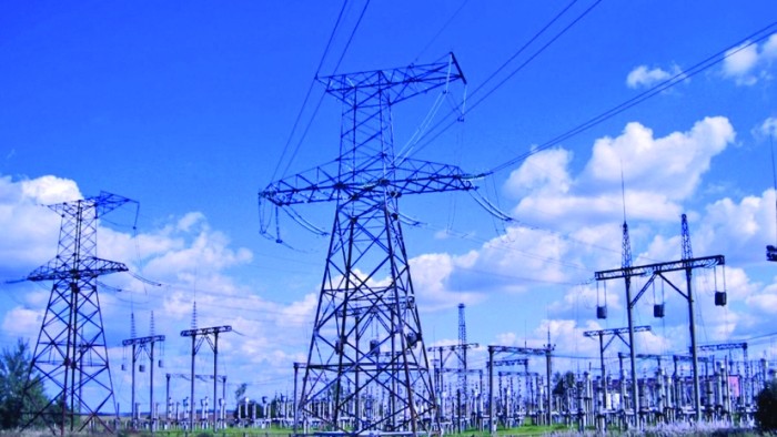 Statul anunță măsurile pentru iarnă. Vom folosi energie din import