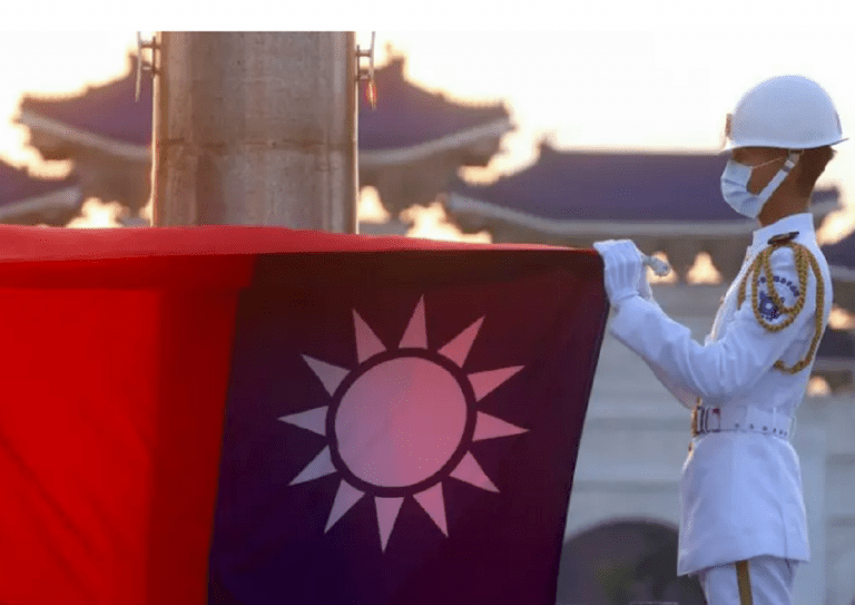 China, pregătită de o „reunificare pașnică” cu Taiwanul. Războinicul Joe Biden, în capcana Beijingului?