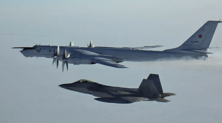 Rusia trimite bombardiere strategice în coastele Americii. Casa Albă pregătește „opțiuni de răspuns”