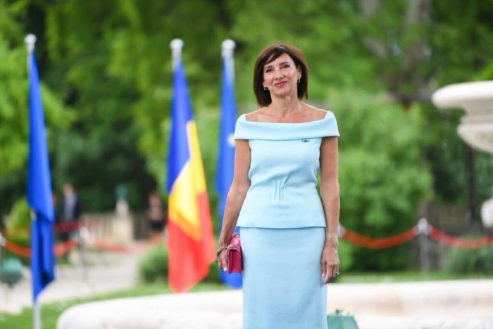carmen-iohannis- burbery - Ziarul National