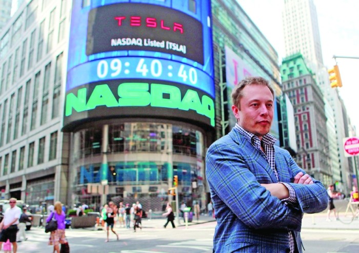 Mărire și decadență. Se rupe lanțul de iubire dintre patronul Tesla și Wall Street?