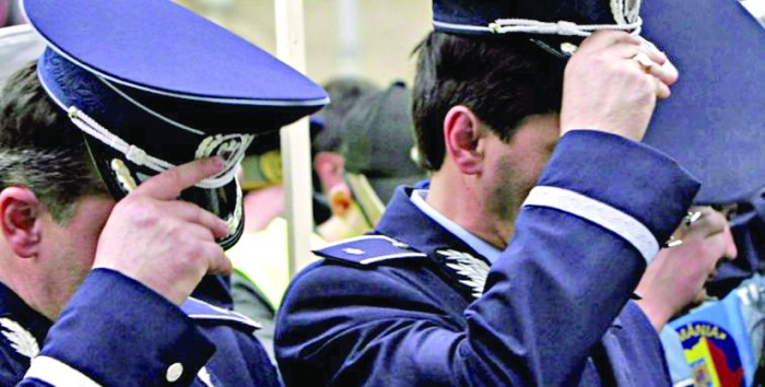 UE le-a dat cu flit polițiștilor români. ”Guvernul vostru stabilește salariile din sistem!”