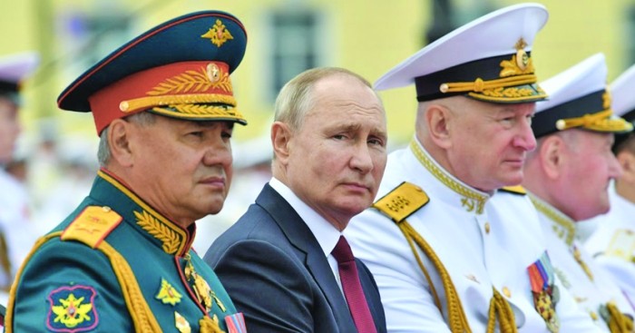 Dacă Putin ordonă un atac nuclear, se vor supune generalii săi?